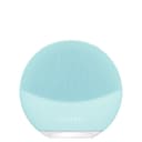 Foreo Luna Mini 3 vs. Olay Regenerist: Can a Budget Cleansing Brush Compete with Sonic Tech?