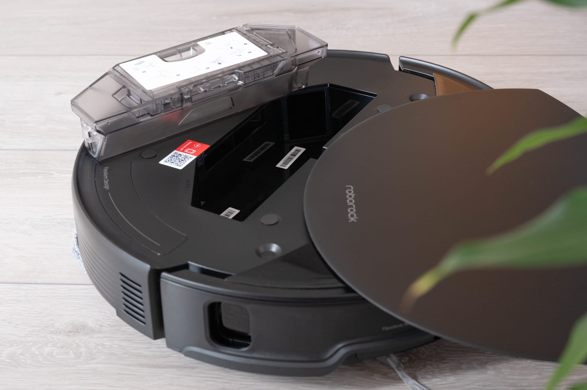 Roborock Saros 10R vs. Dreame X50 Ultra vs. eufy X10 Pro Omni: Which AI Robot Vacuum Cleans Best in 2026?